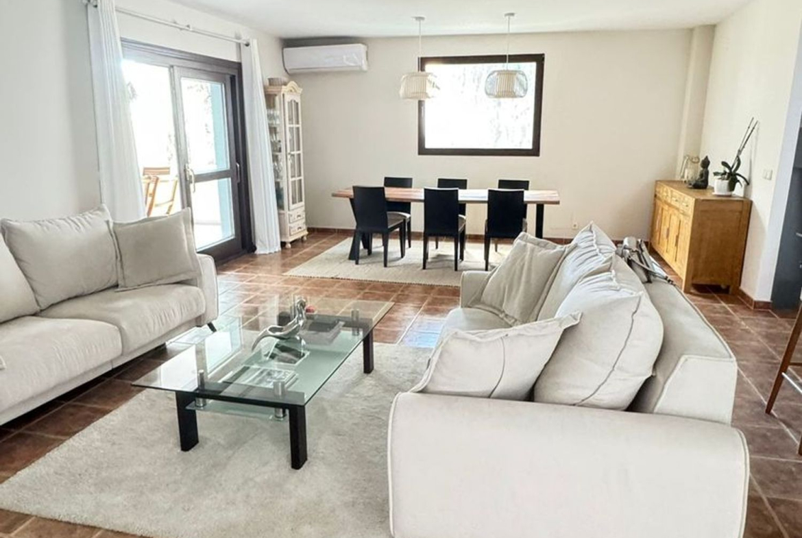 REF. LZ130526EST – Inmueble en Paraiso-Barronal