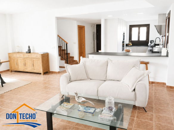 REF. LZ130526EST – Inmueble en Paraiso-Barronal