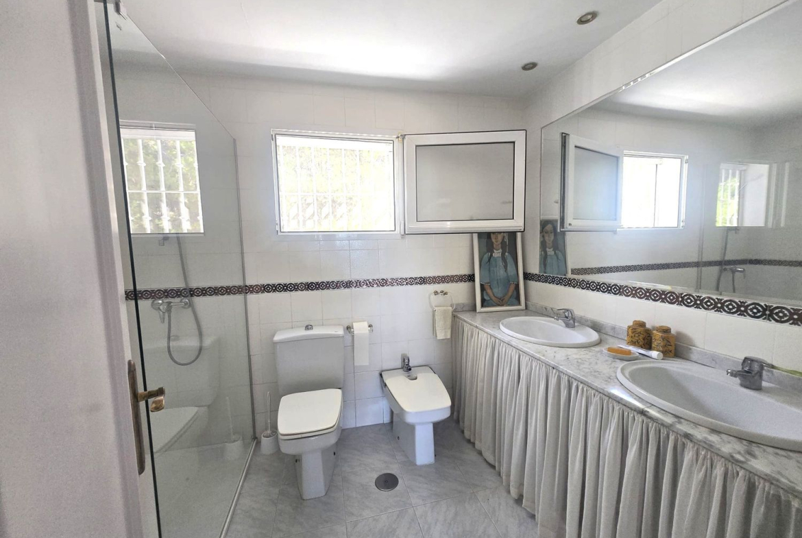 REF. SP260526MA – Inmueble en Pinares de San Antón