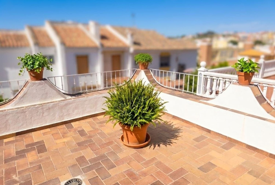 REF. SP260526MA – Inmueble en Pinares de San Antón