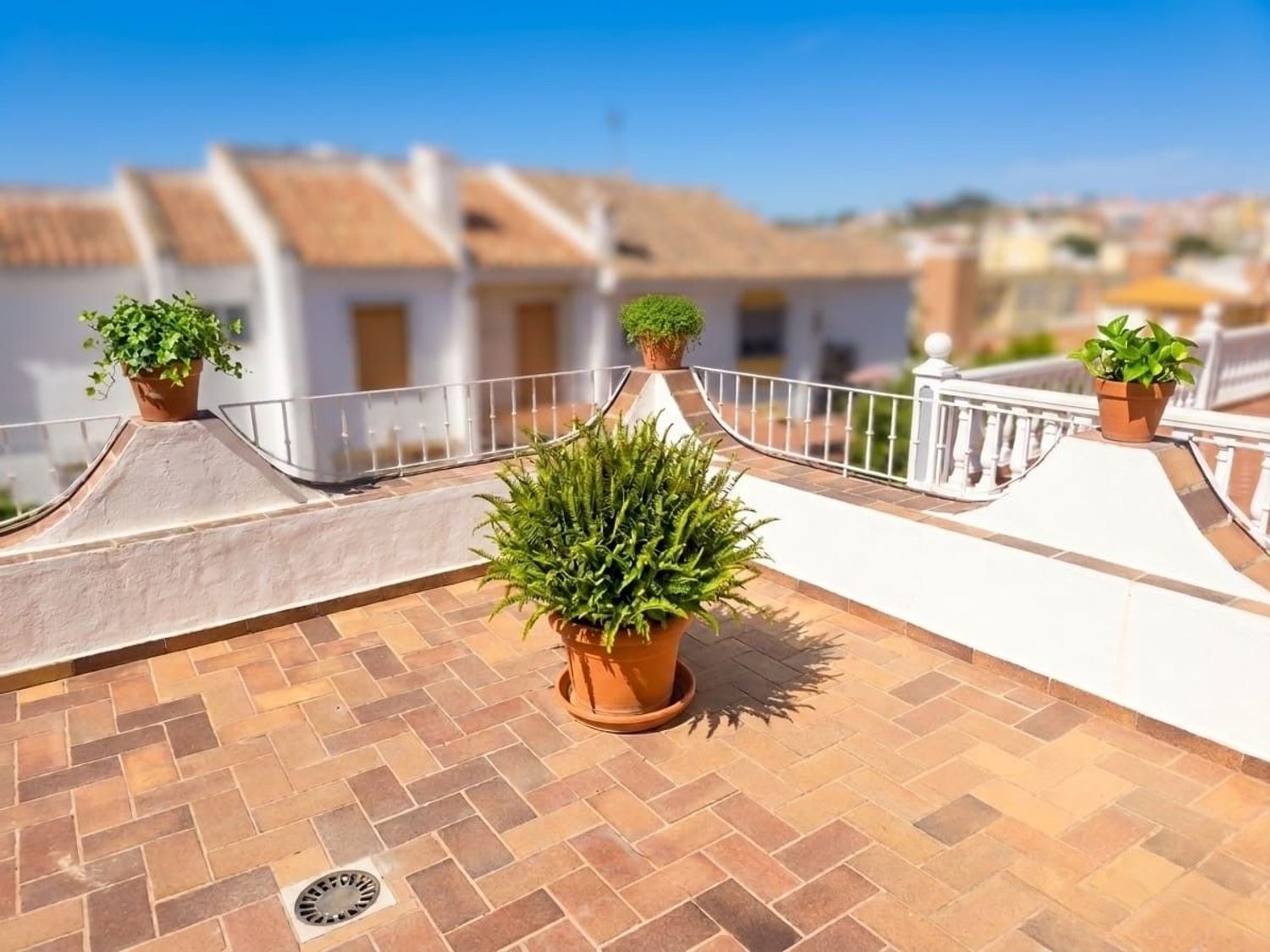 REF. SP260526MA – Inmueble en Pinares de San Antón