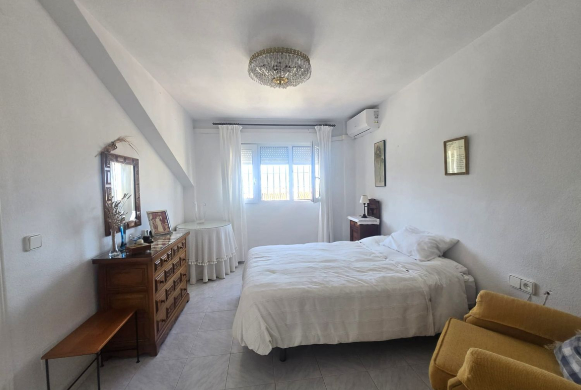 REF. SP260526MA – Inmueble en Pinares de San Antón