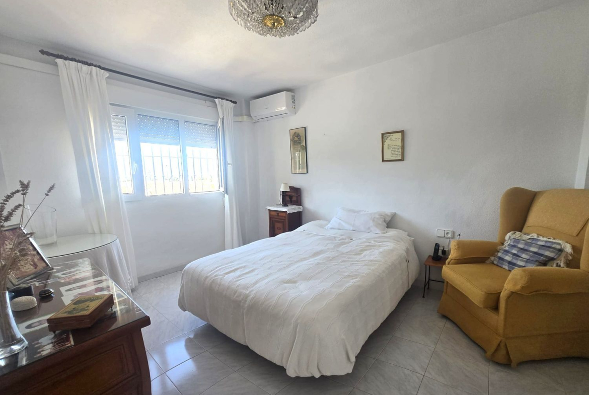 REF. SP260526MA – Inmueble en Pinares de San Antón