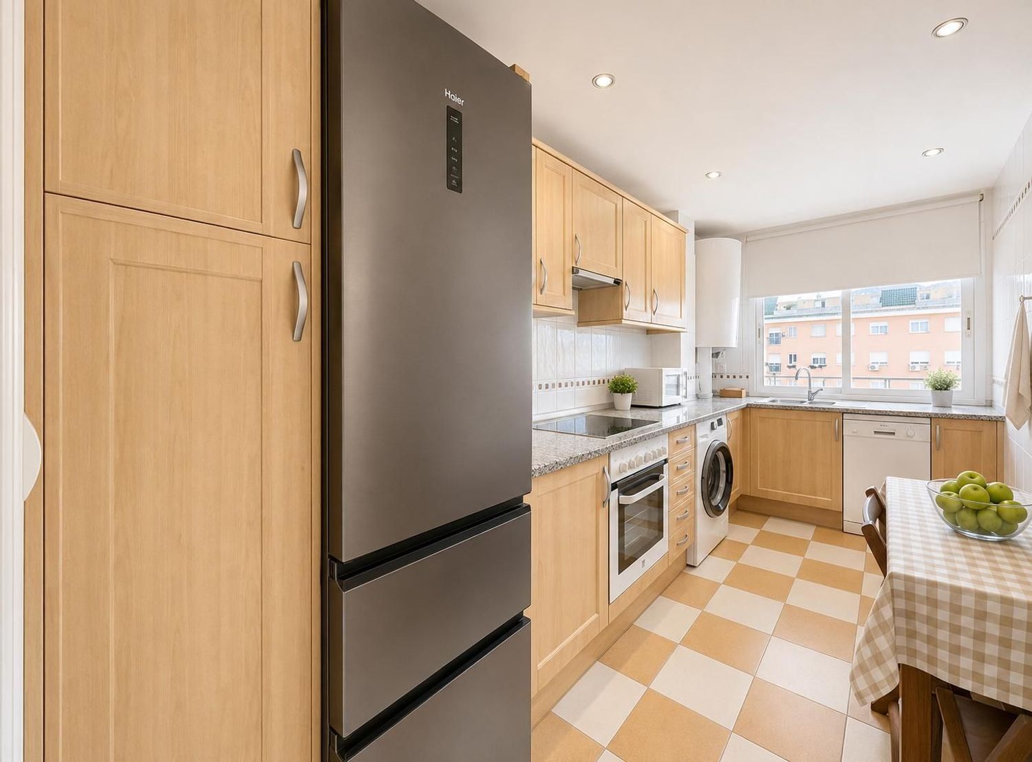 REF. LZ030626SAB – Inmueble en San Luis de Sabinillas