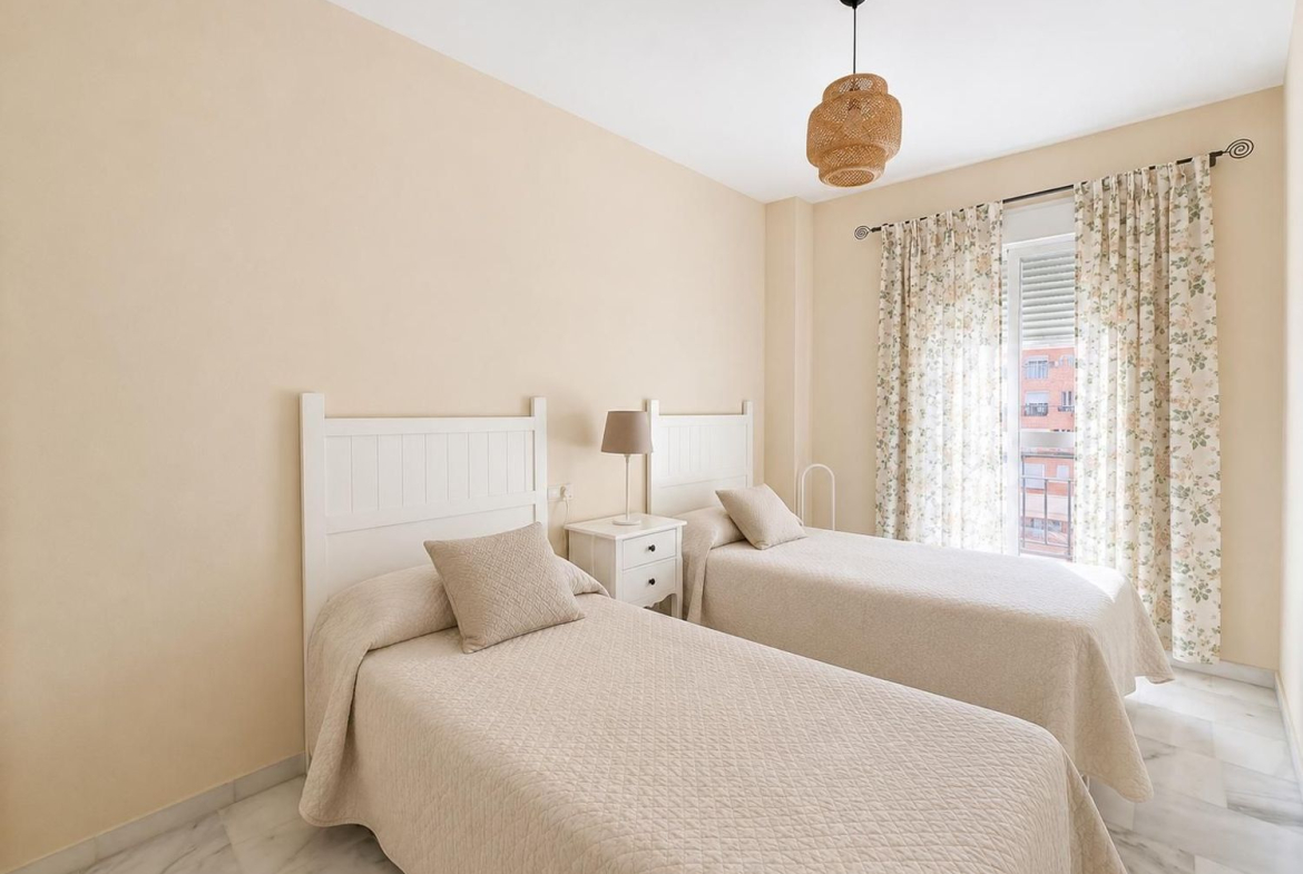 REF. LZ030626SAB – Inmueble en San Luis de Sabinillas