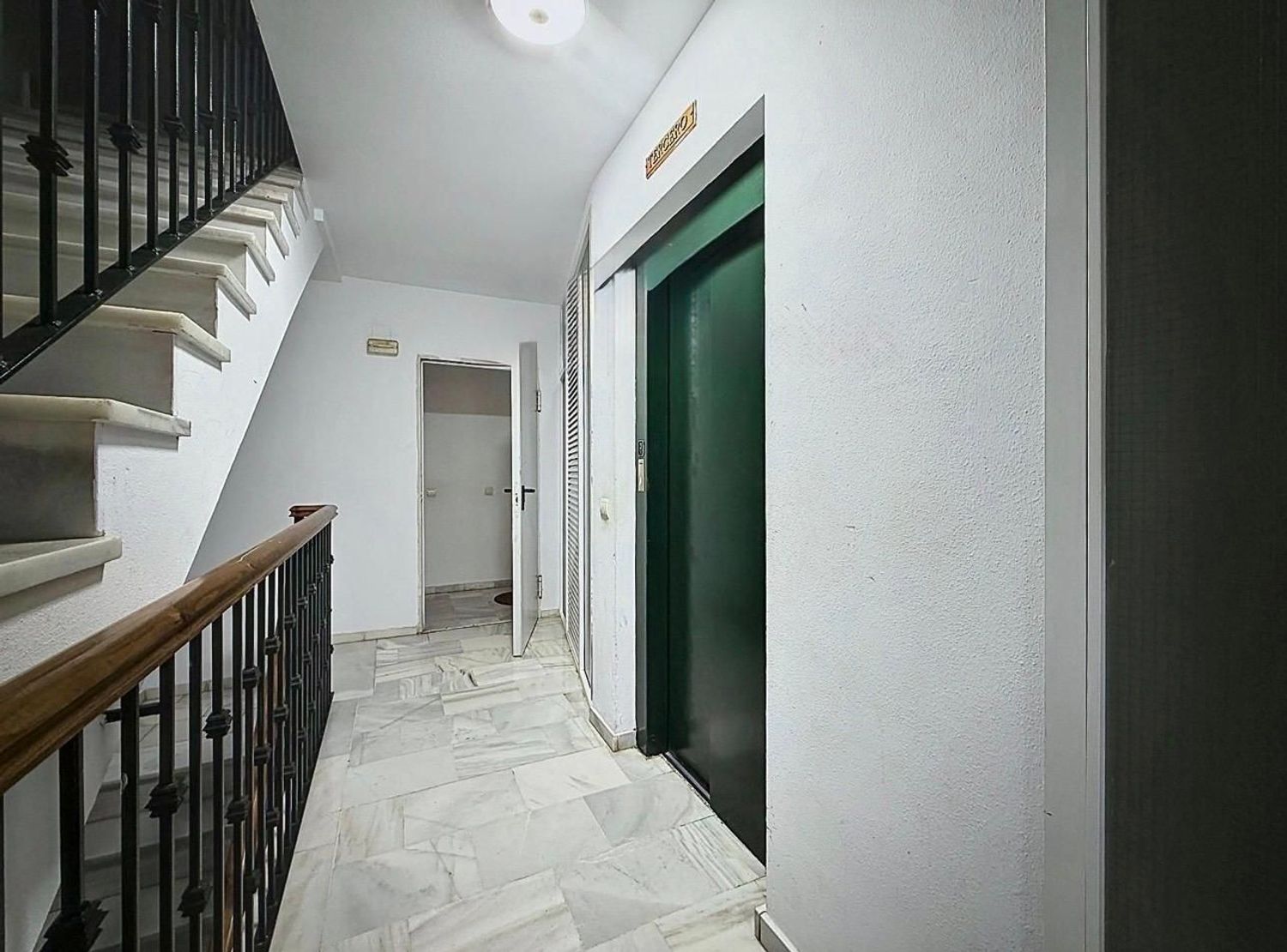 REF. LZ030626SAB – Inmueble en San Luis de Sabinillas