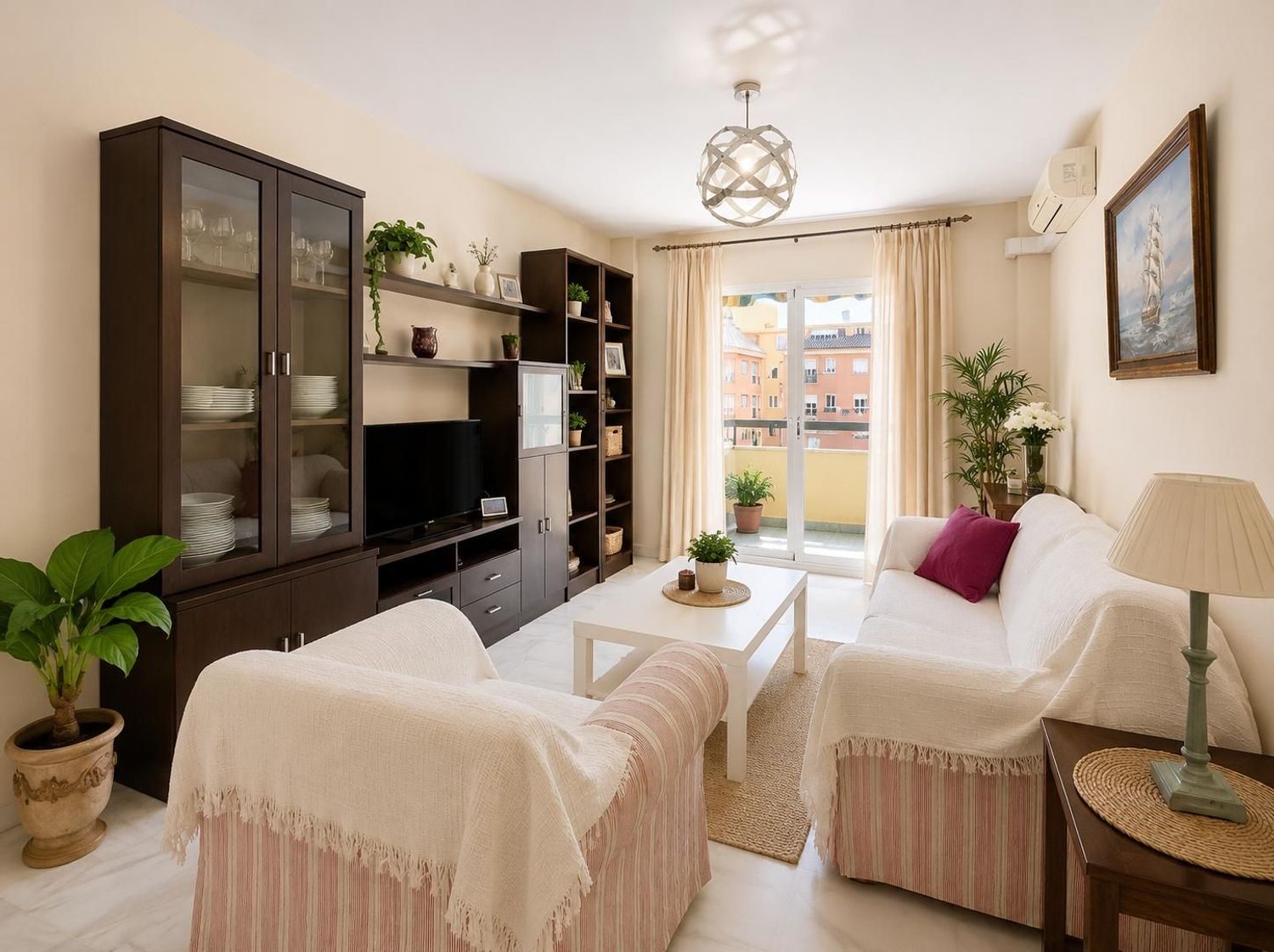REF. LZ030626SAB – Inmueble en San Luis de Sabinillas