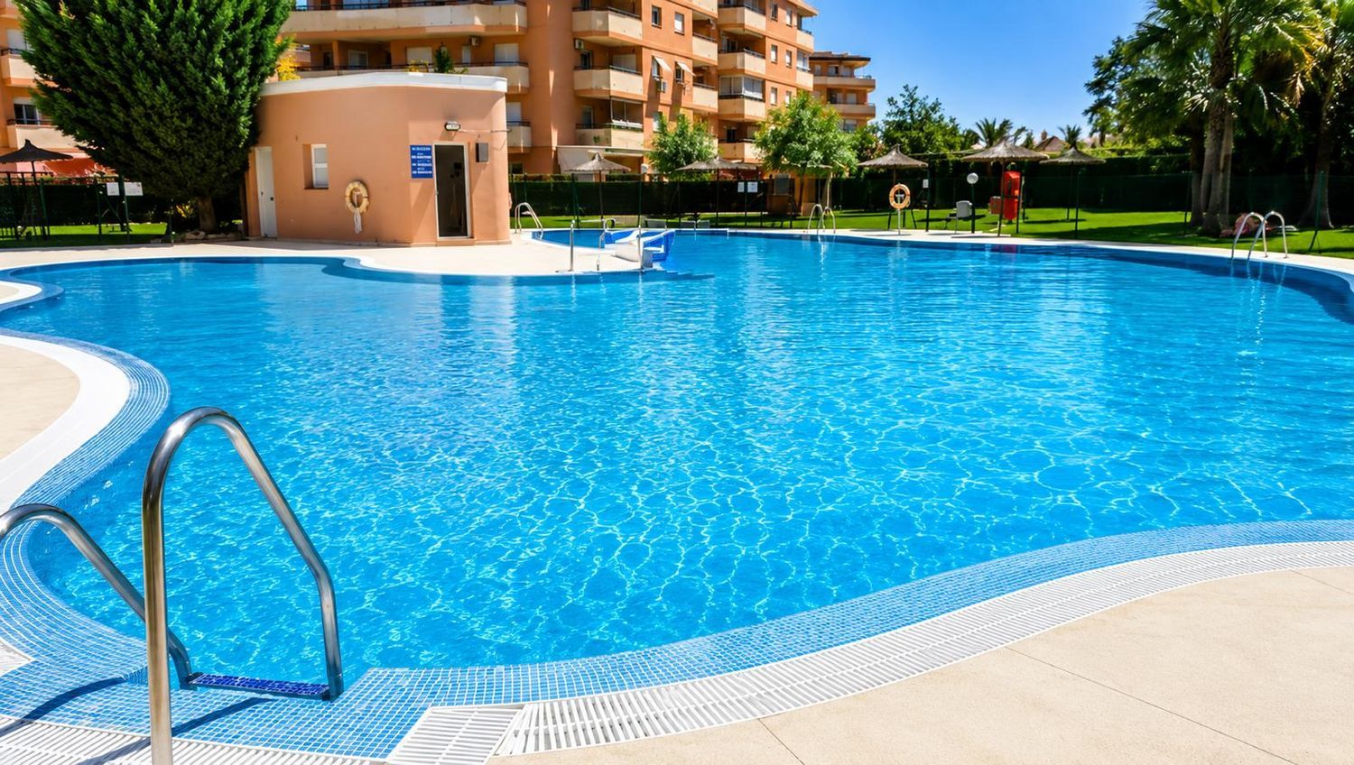 REF. LZ030626SAB – Inmueble en San Luis de Sabinillas