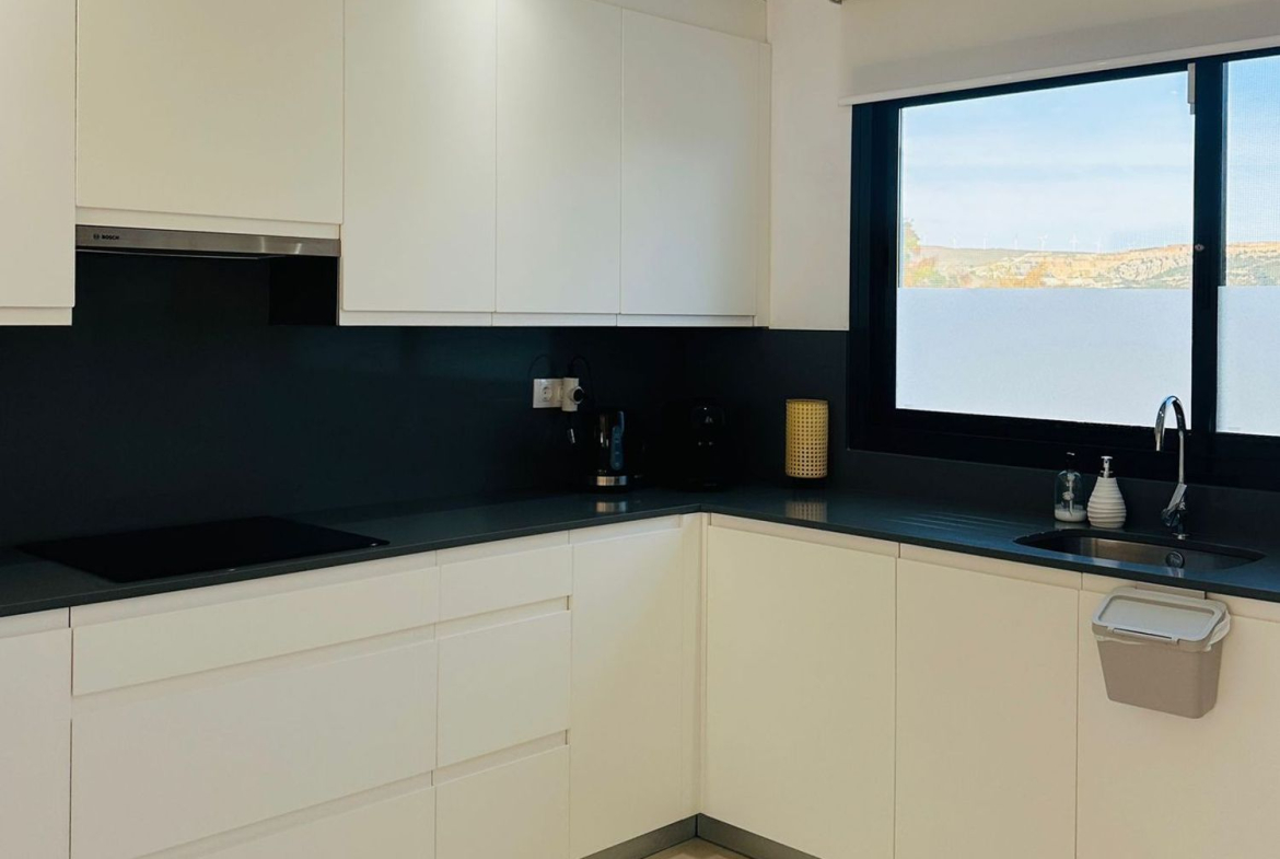 REF. LZ150626CA – Inmueble en Bahía de Casares