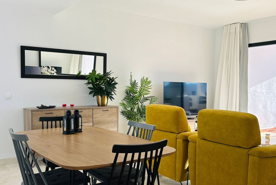 REF. LZ150626CA – Inmueble en Bahía de Casares