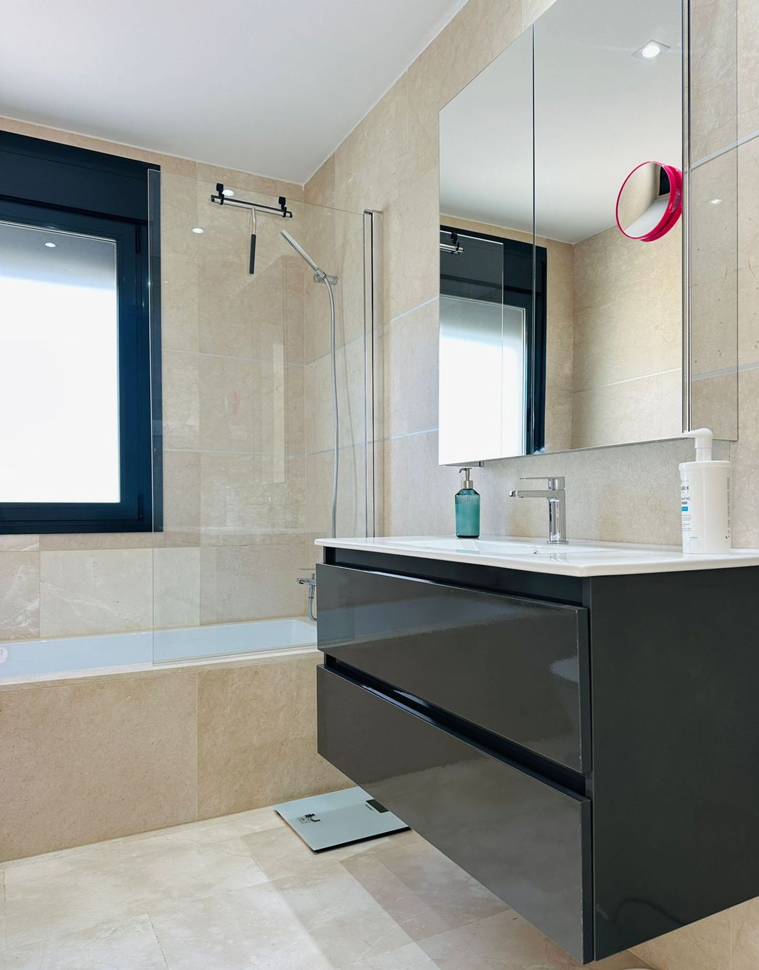 1447611068 REF. LZ150626CA – Inmueble en Bahía de Casares