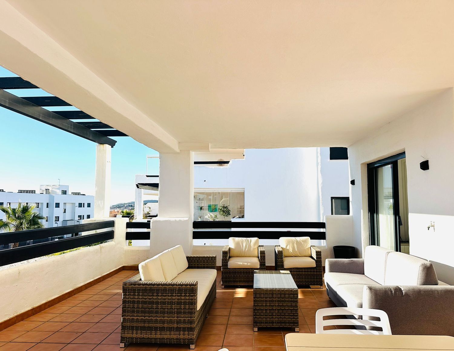 1447611077 REF. LZ150626CA – Inmueble en Bahía de Casares