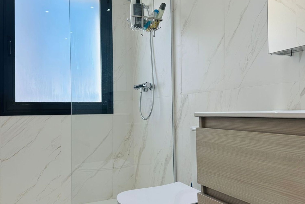 REF. LZ150626CA – Inmueble en Bahía de Casares