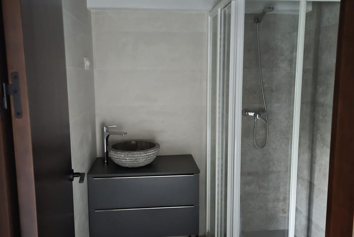 REF. JS010426ALO – Inmueble en Alora