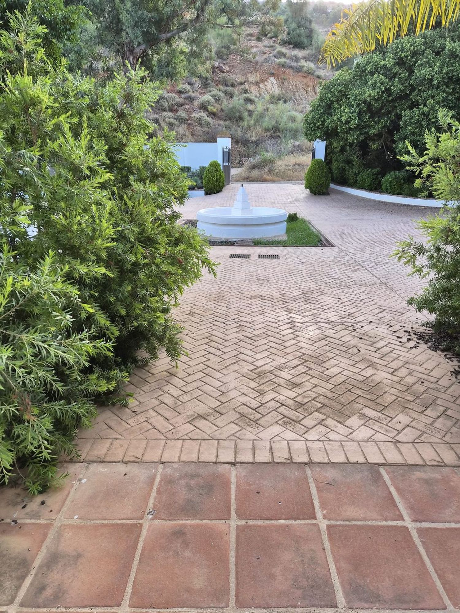 1449240453 REF. JS010426ALO – Inmueble en Alora