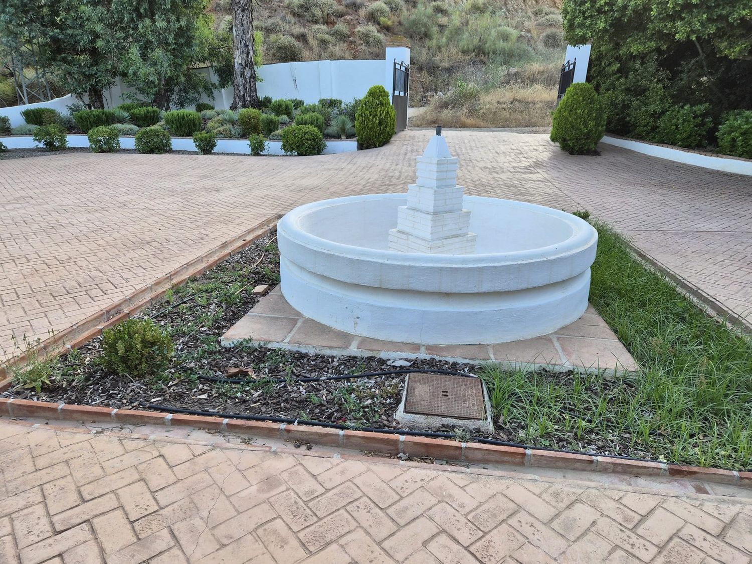 1449240458 REF. JS010426ALO – Inmueble en Alora