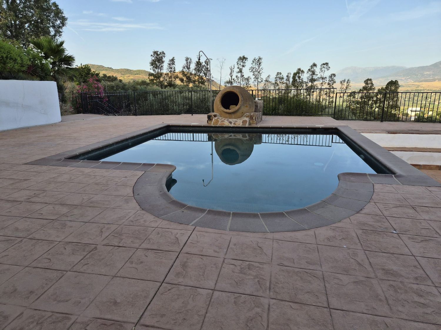 1449240466 REF. JS010426ALO – Inmueble en Alora