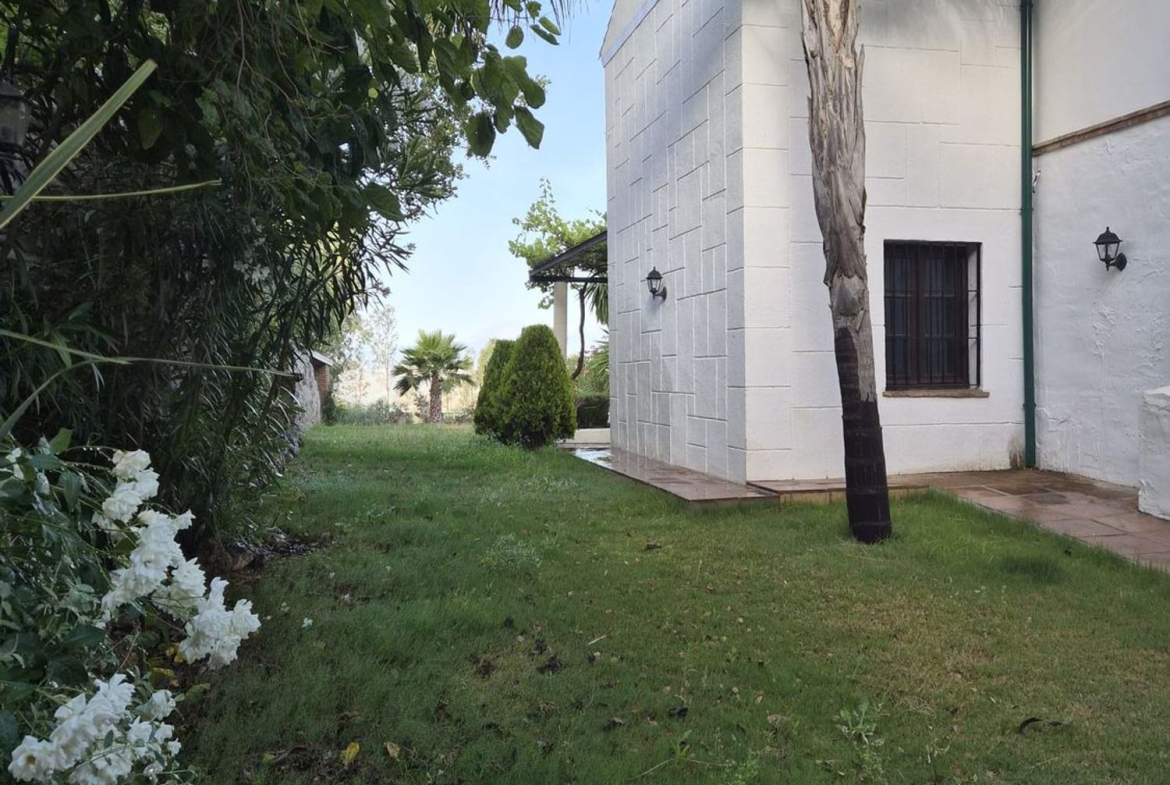 REF. JS010426ALO – Inmueble en Alora