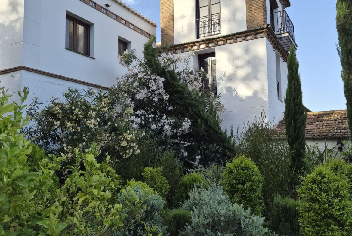REF. JS010426ALO – Inmueble en Alora