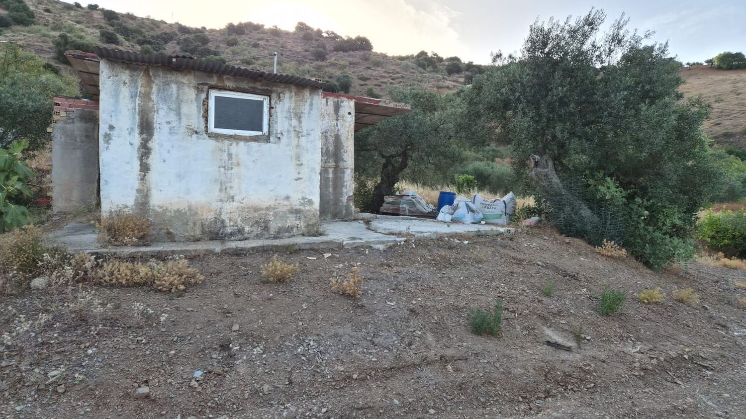 REF. DM180626PI – Inmueble en Pizarra