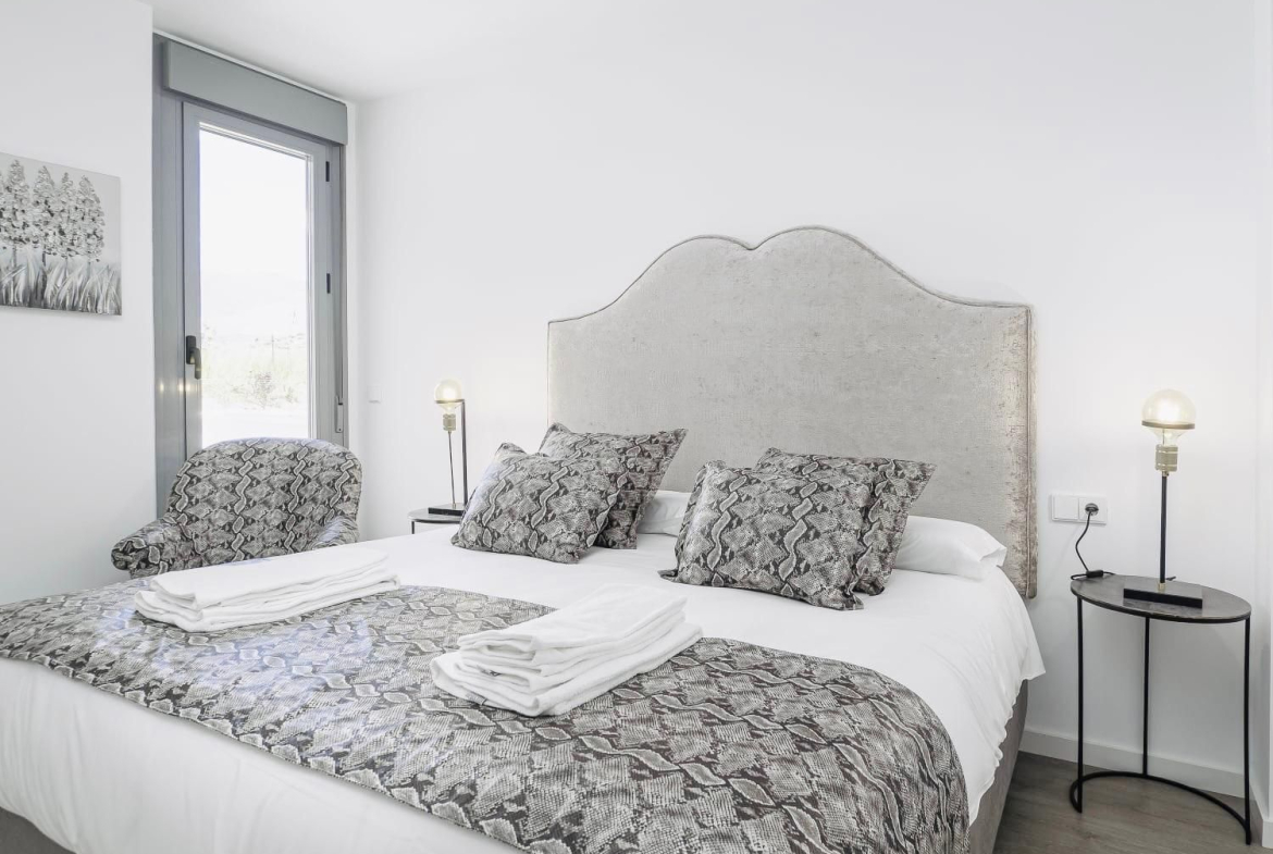 REF. LZ300626EST – Inmueble en Buenas Noches