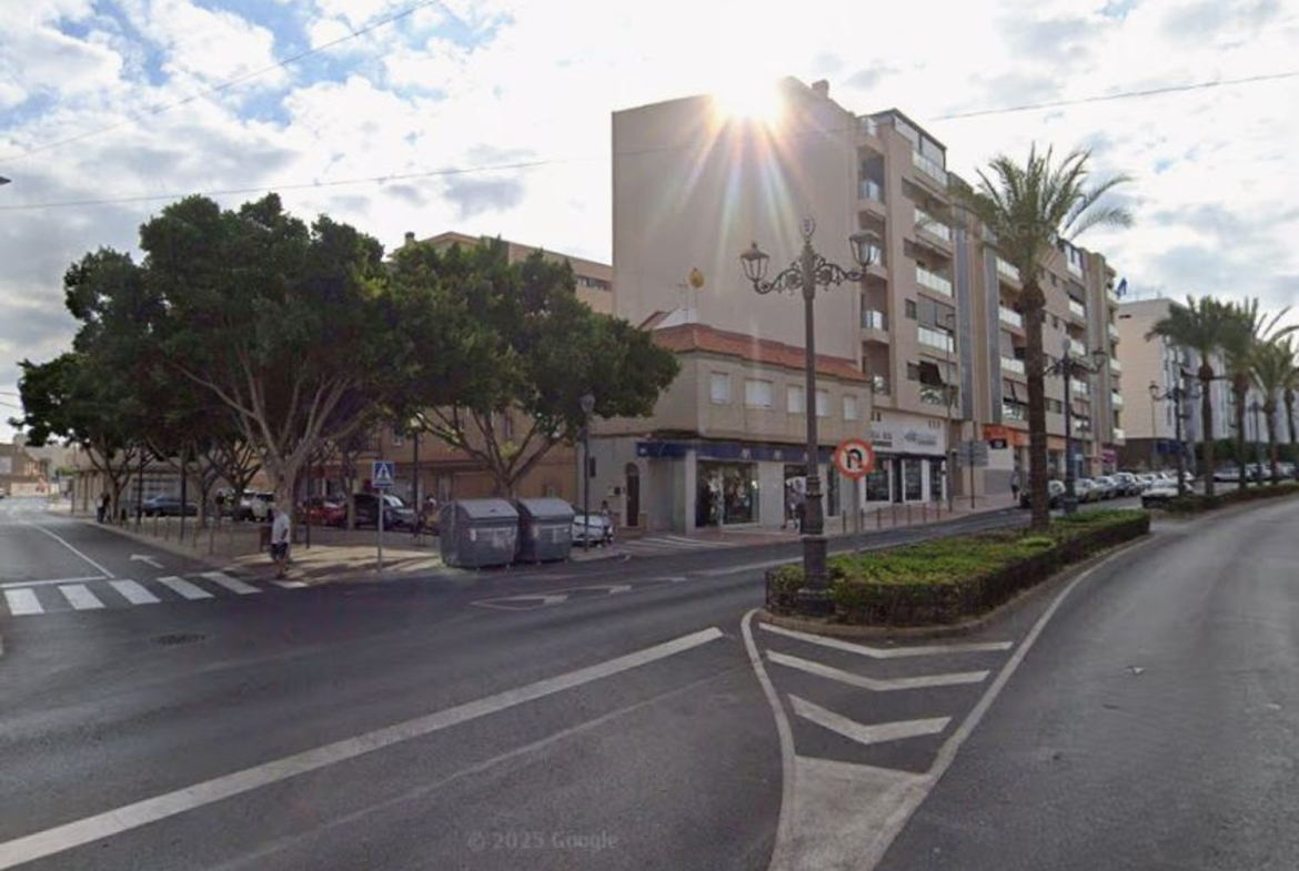 REF. DM030726ALM – Inmueble en Barrio San Luis – Los Molinos
