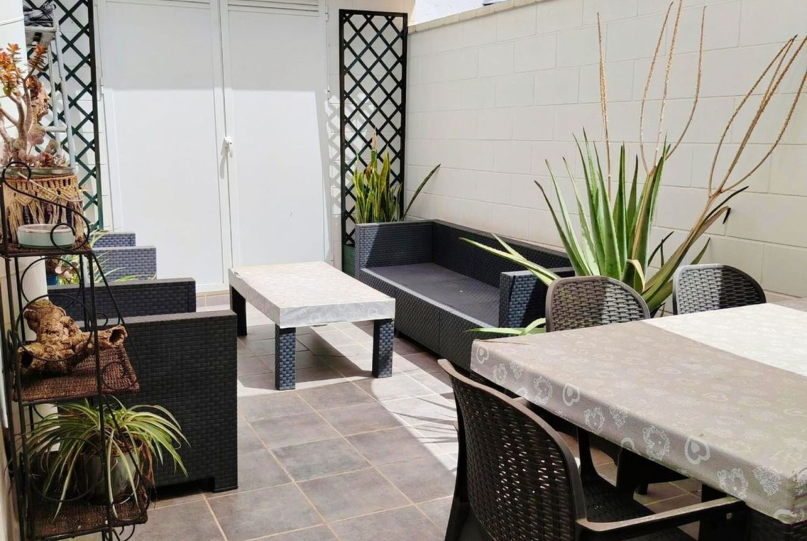 REF. JS090726MAL – Inmueble en Carranque – Haza Cuevas