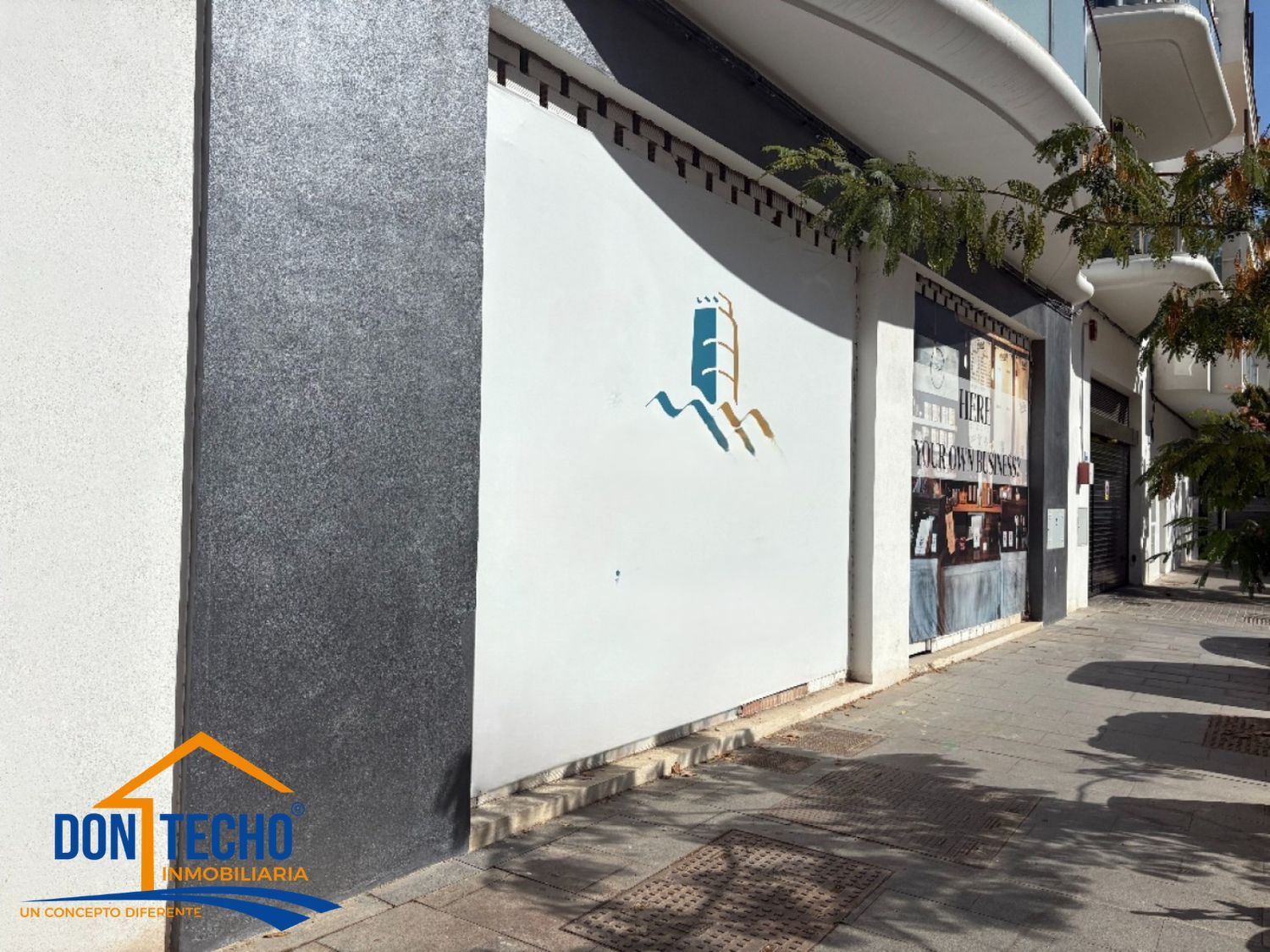 REF. LZ100726EST - Inmueble en Parque Central - Inmobiliaria Don Techo en venta en Málaga