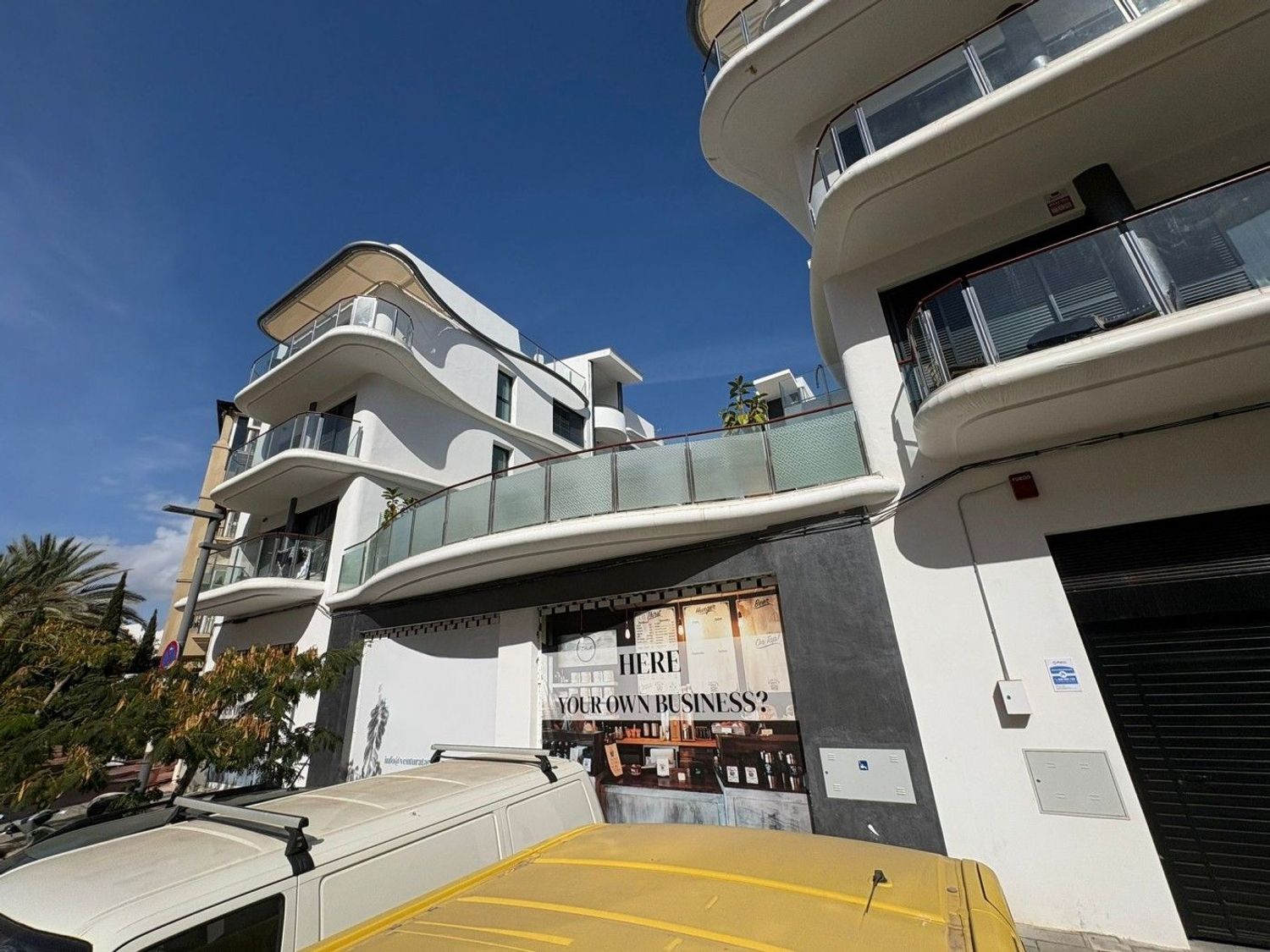 REF. LZ100726EST – Inmueble en Parque Central