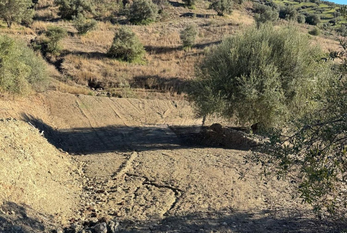 REF. DK260626CO – Inmueble en Comares