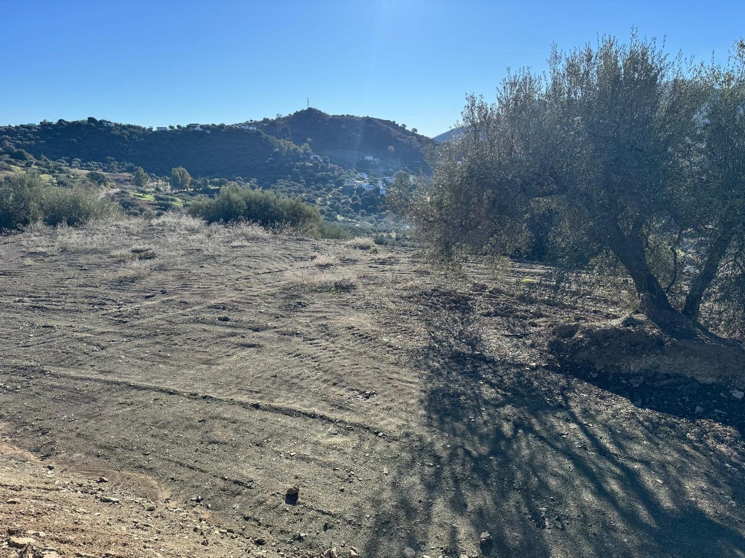 REF. DK260626CO – Inmueble en Comares
