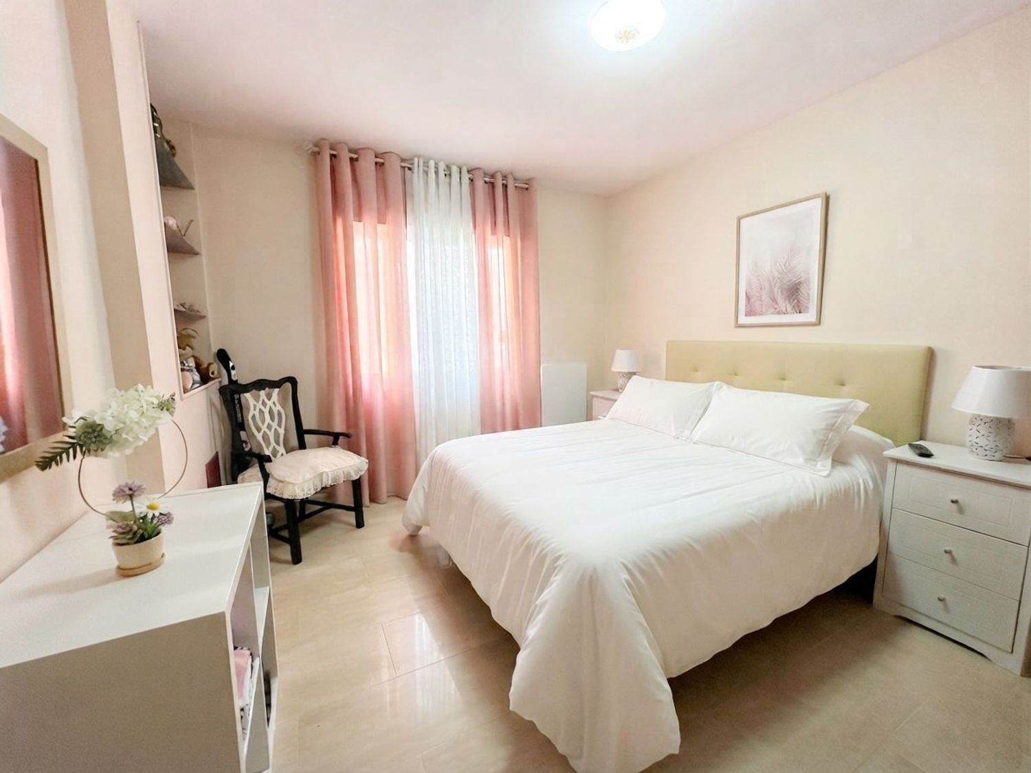 1458044810 REF. LZ040526EST – Inmueble en Puerto de Estepona