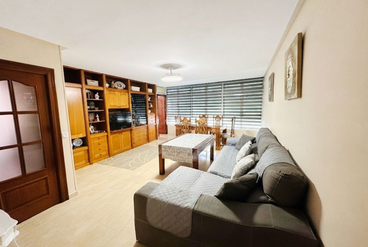 REF. LZ040526EST – Inmueble en Puerto de Estepona