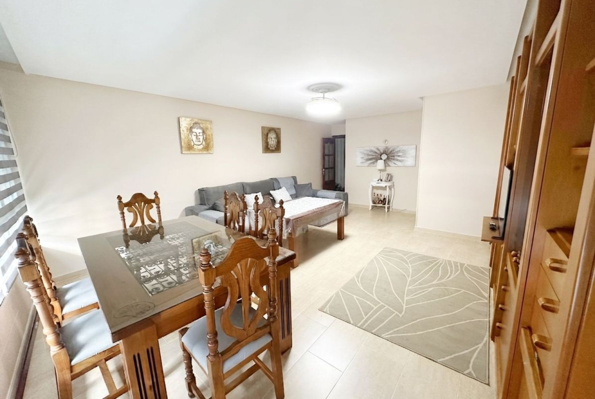 REF. LZ040526EST – Inmueble en Puerto de Estepona