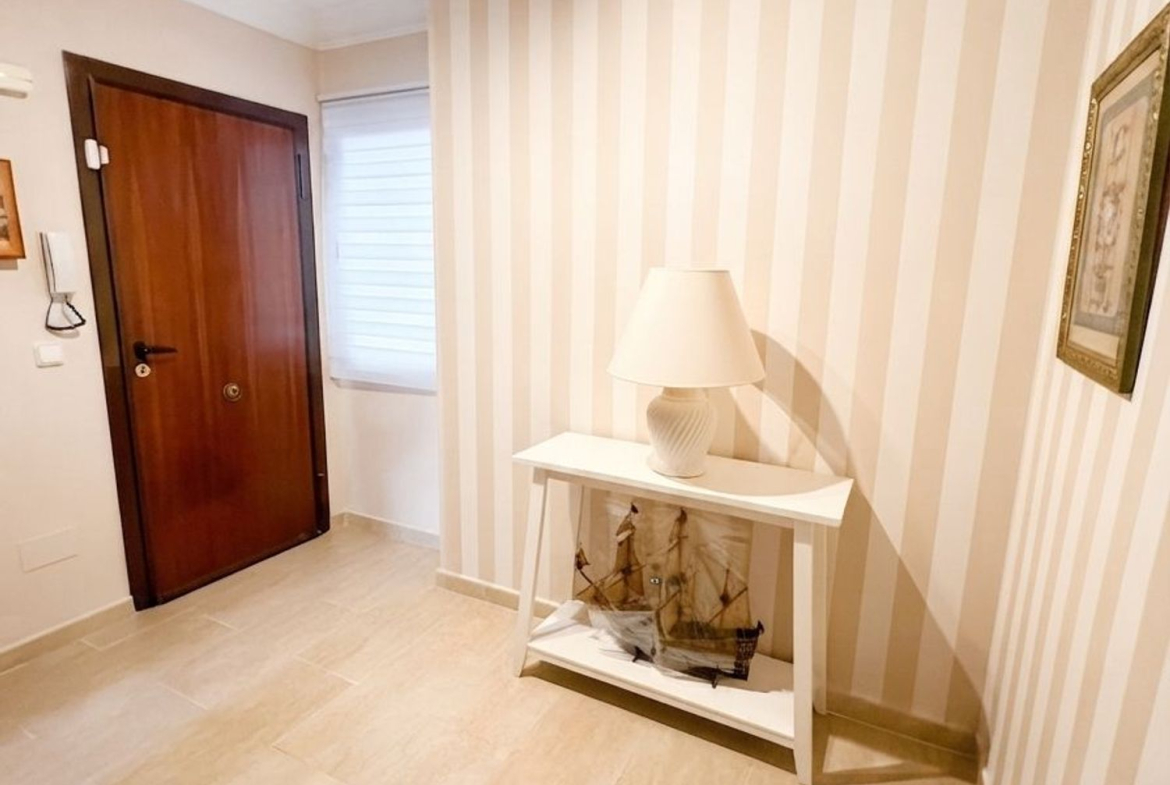 REF. LZ040526EST – Inmueble en Puerto de Estepona