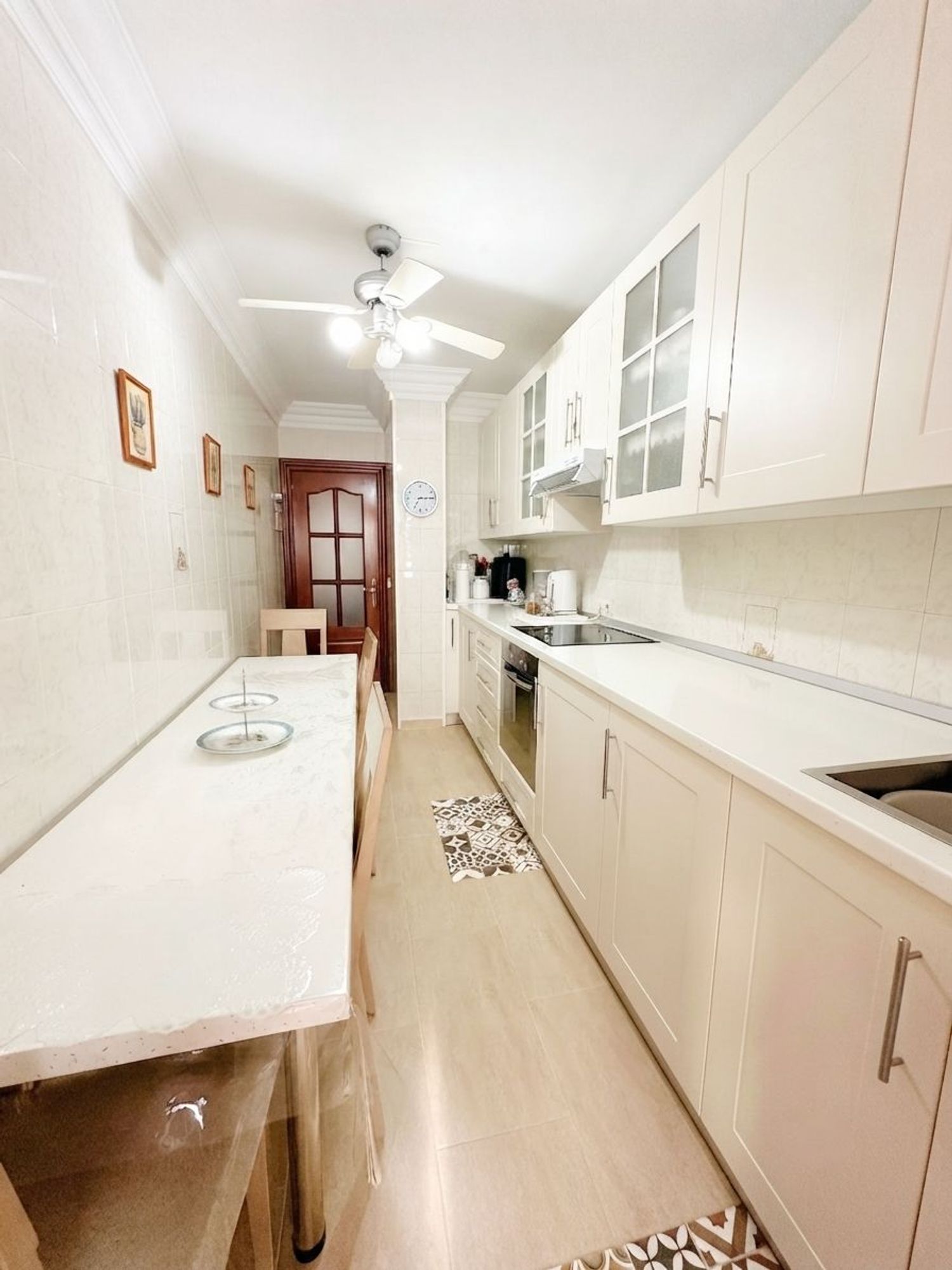 1458044872 REF. LZ040526EST – Inmueble en Puerto de Estepona