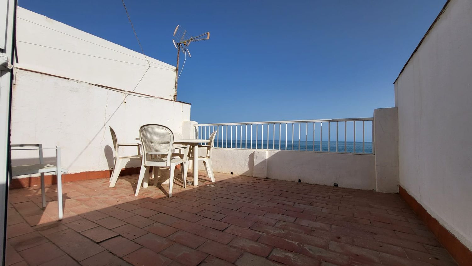 1459197229 REF. DM130526CM – Inmueble en La Cala del Moral