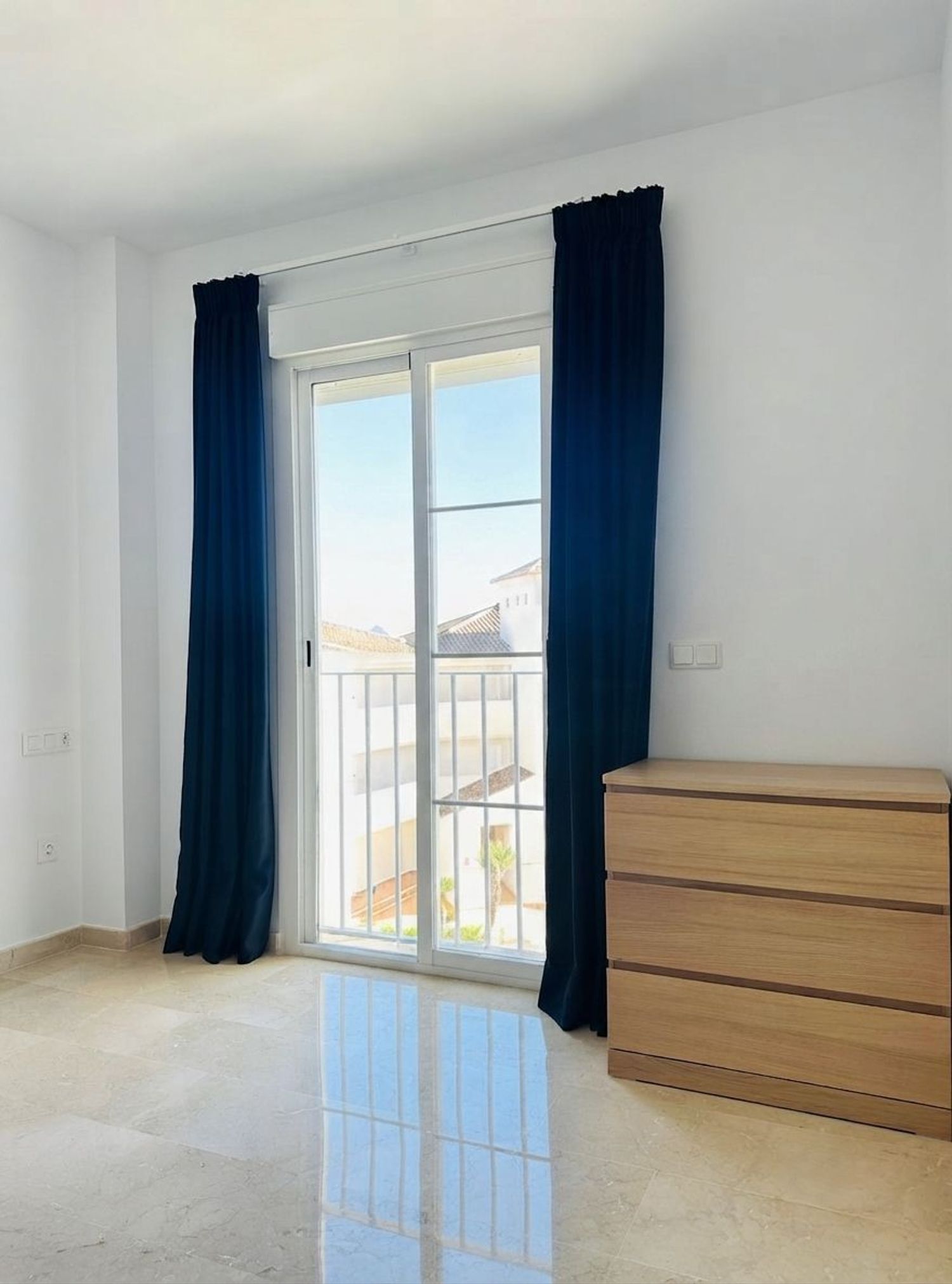 1459205574 REF. LZ160626MAN – Inmueble en Chullera