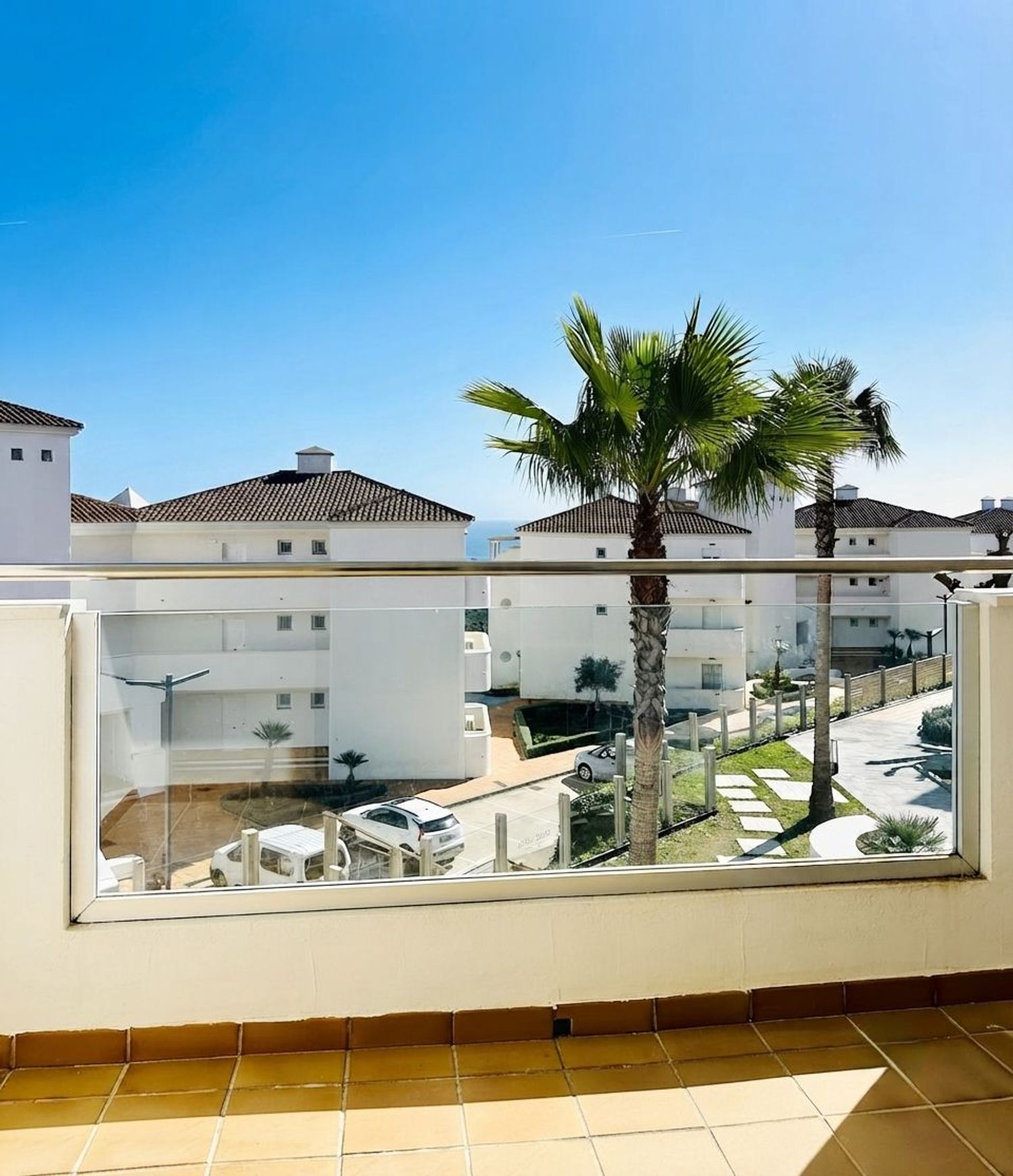 1459205647 REF. LZ160626MAN – Inmueble en Chullera