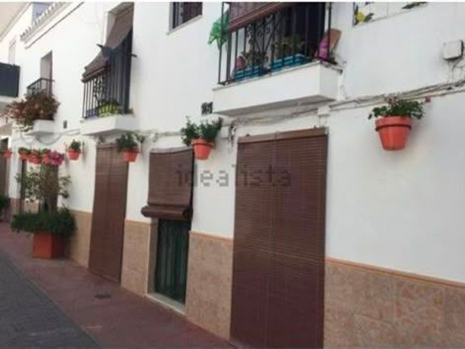 REF. LZ270726EST – Inmueble en Centro