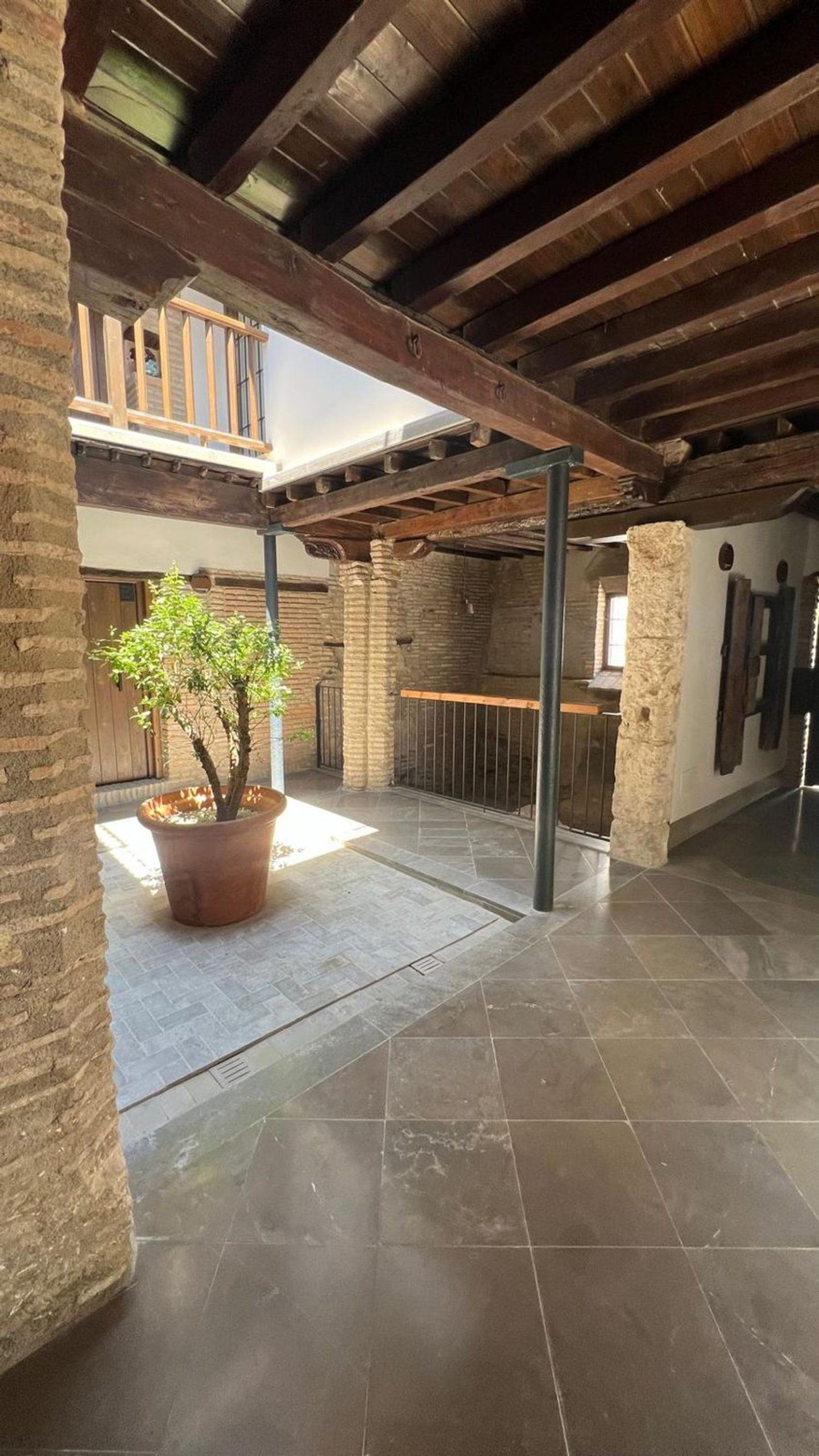 REF. JS230326GR – Inmueble en Albaicín