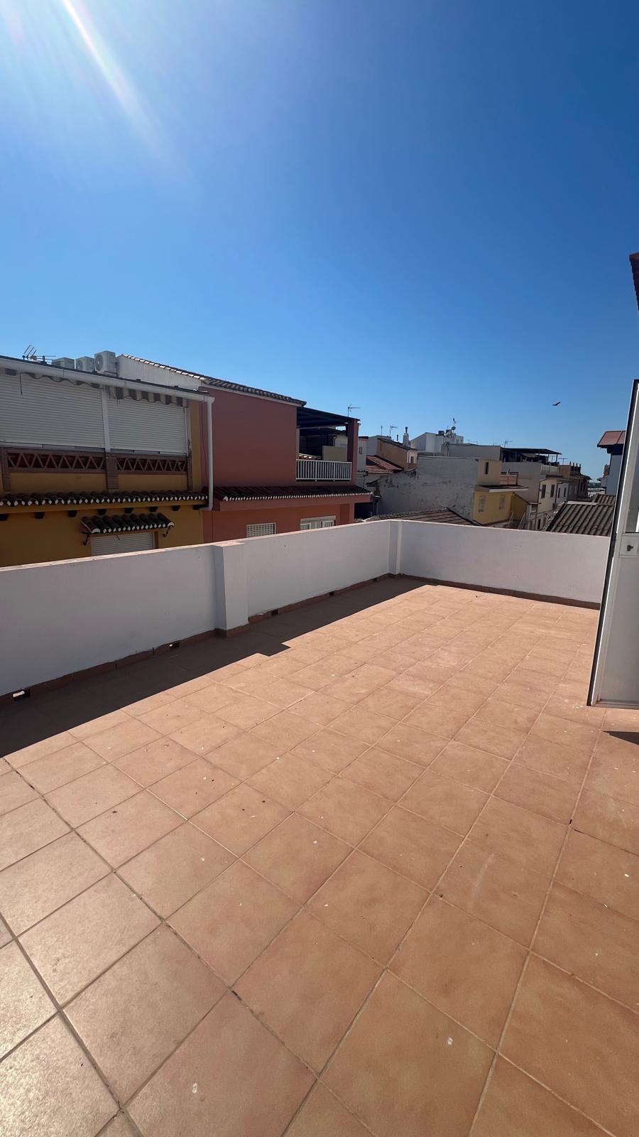 REF. JS280726MA – Piso en Distrito Zeta – Málaga