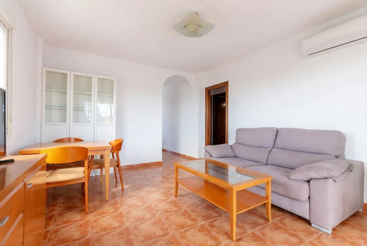 SP060626CM Piso en esquina con TERRAZA y VISTAS AL MAR en La Cala del Moral