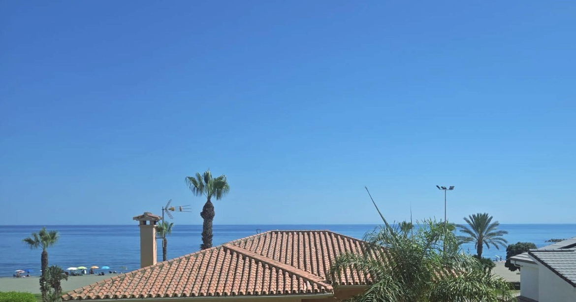 SP060626CM Piso en esquina con TERRAZA y VISTAS AL MAR en La Cala del Moral