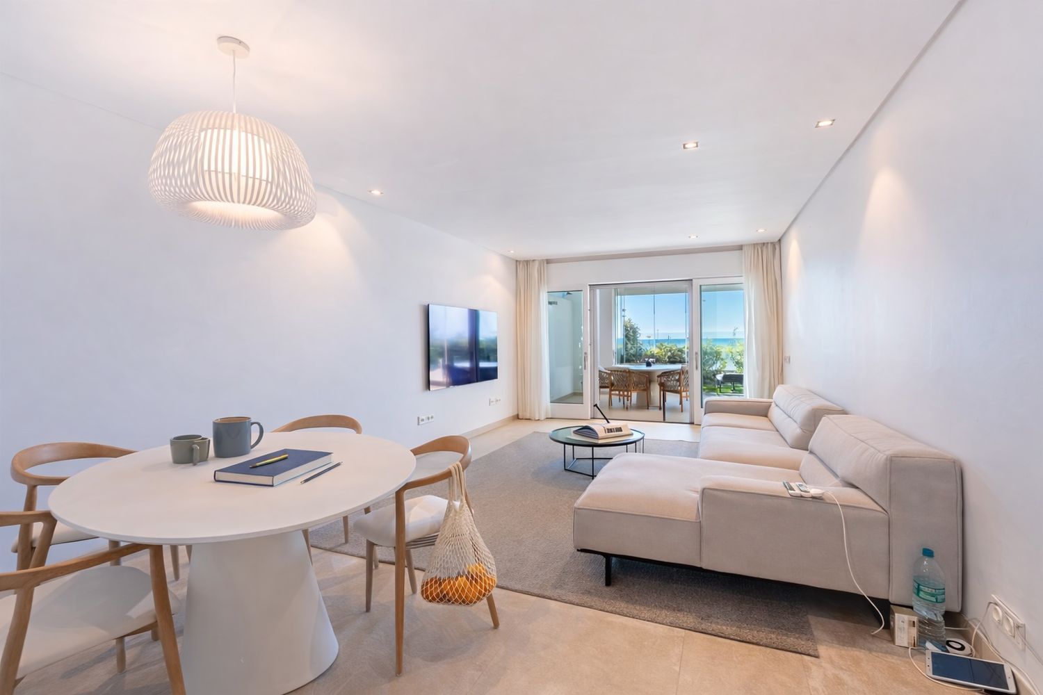 REF. LZ180426EST – Inmueble en Puerto de Estepona
