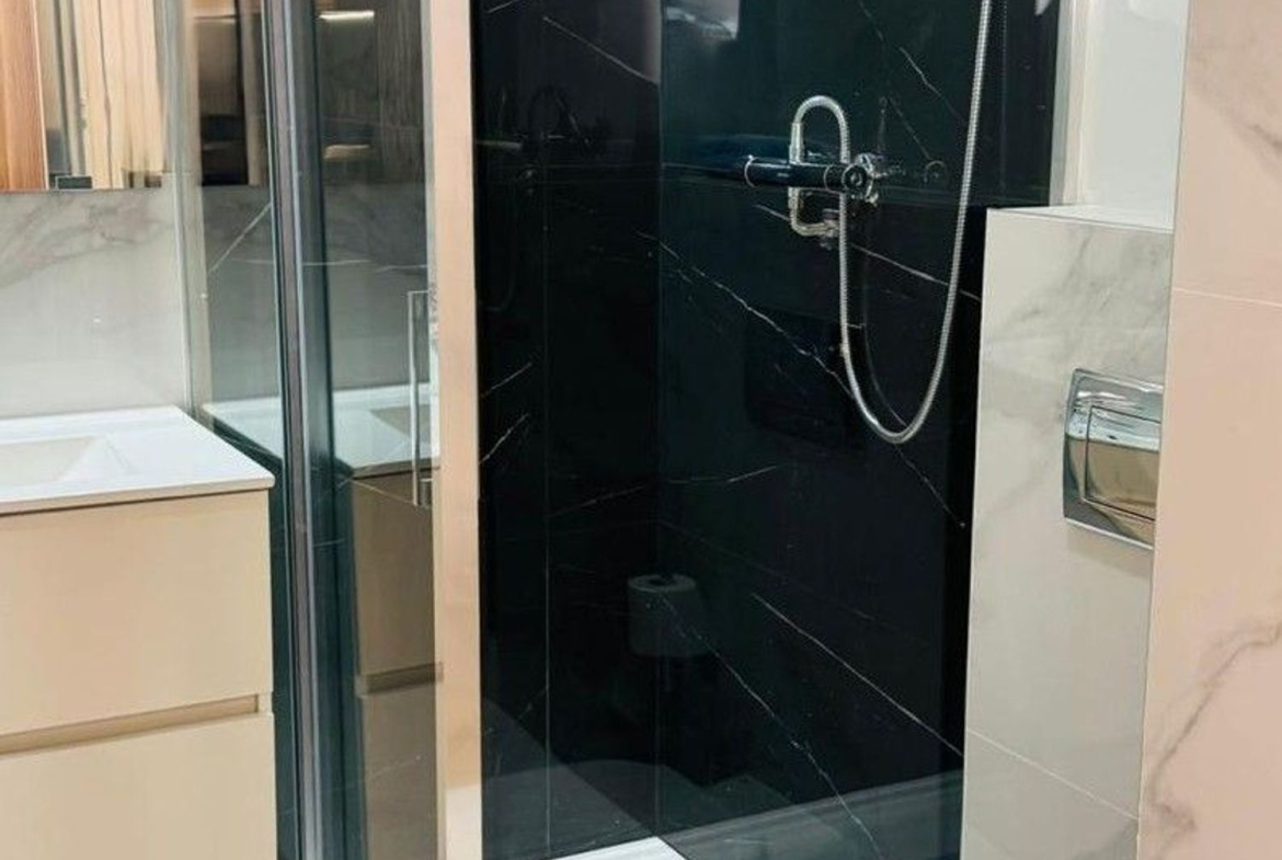 REF. JS300726MA – Inmueble en Suárez