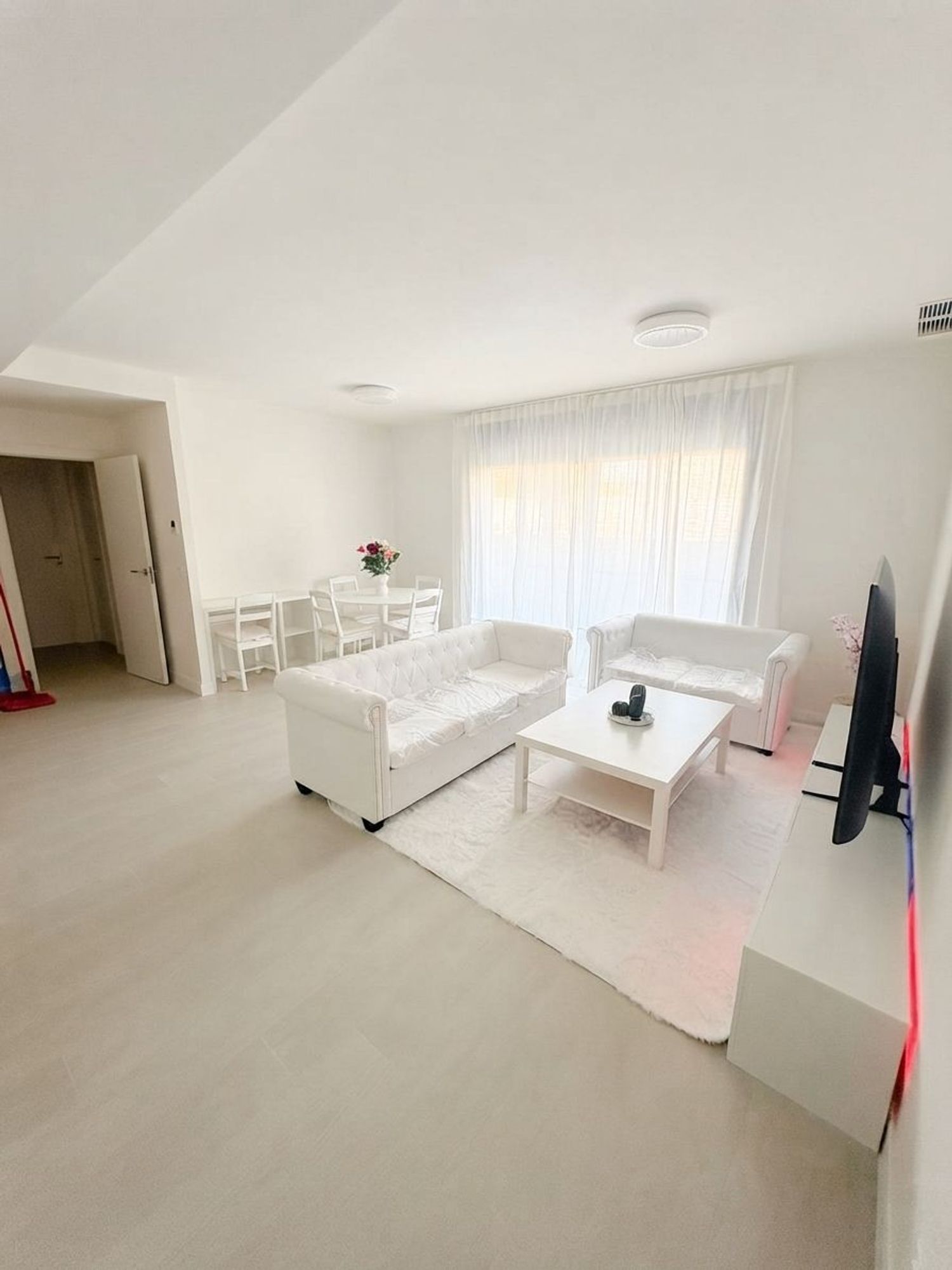 1461988124 REF. LZ190526CA – Inmueble en Casares