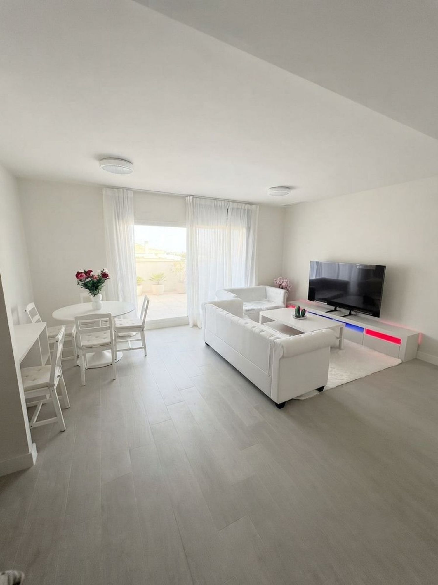 1461988128 REF. LZ190526CA – Inmueble en Casares