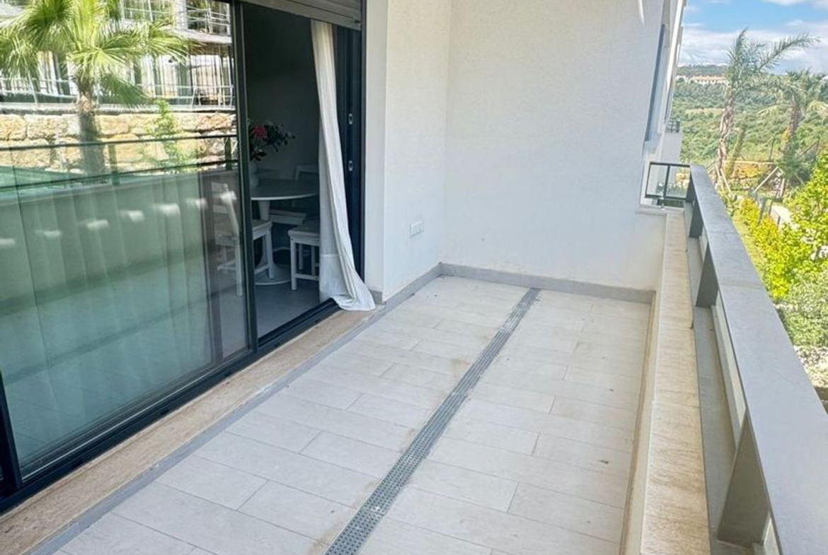 REF. LZ190526CA – Inmueble en Casares