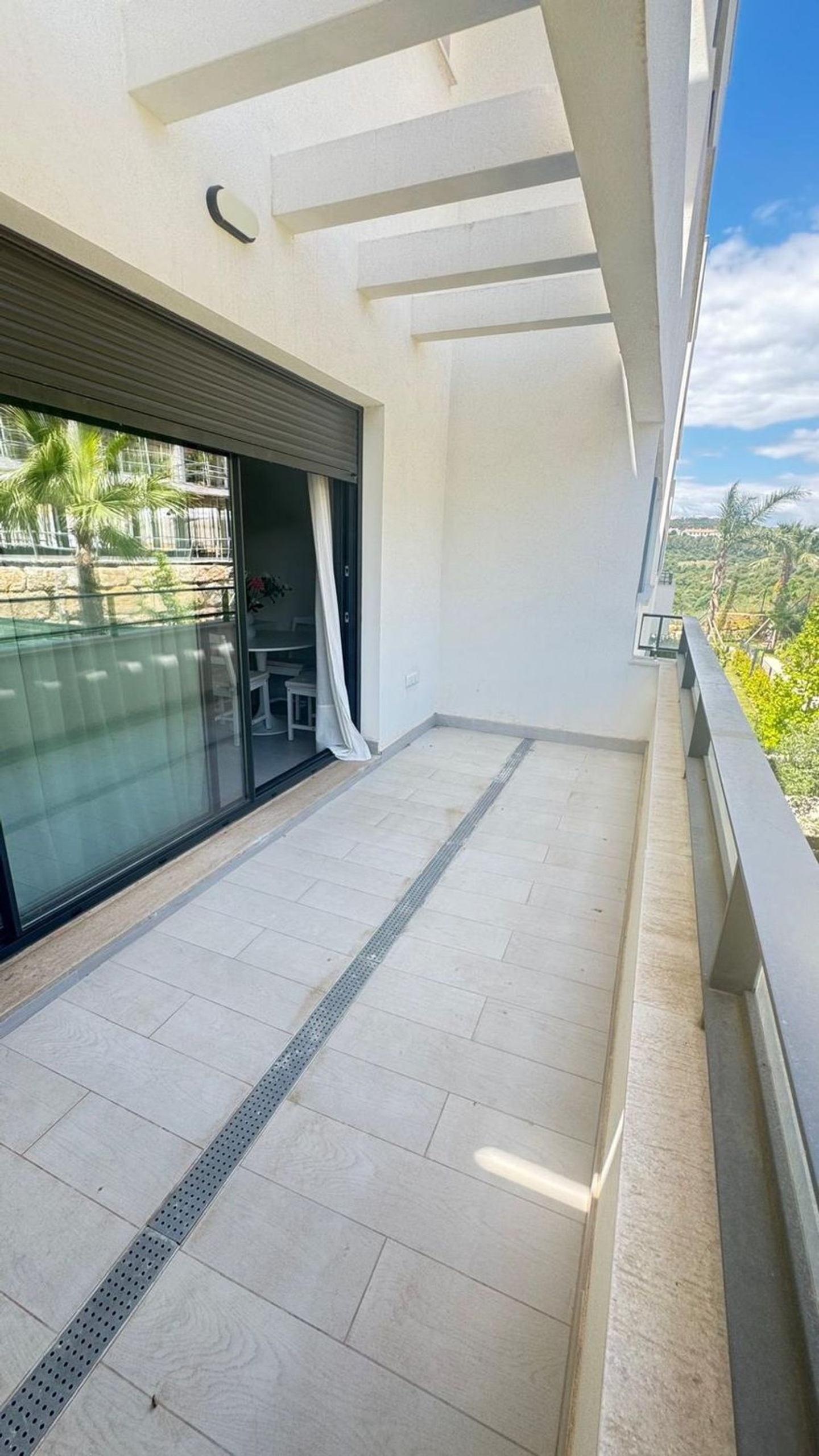 1461988130 REF. LZ190526CA – Inmueble en Casares